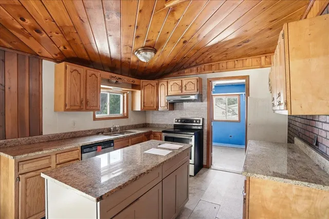 $370,000 | 1119 Sand Hill Road, Georgia, VT 05468