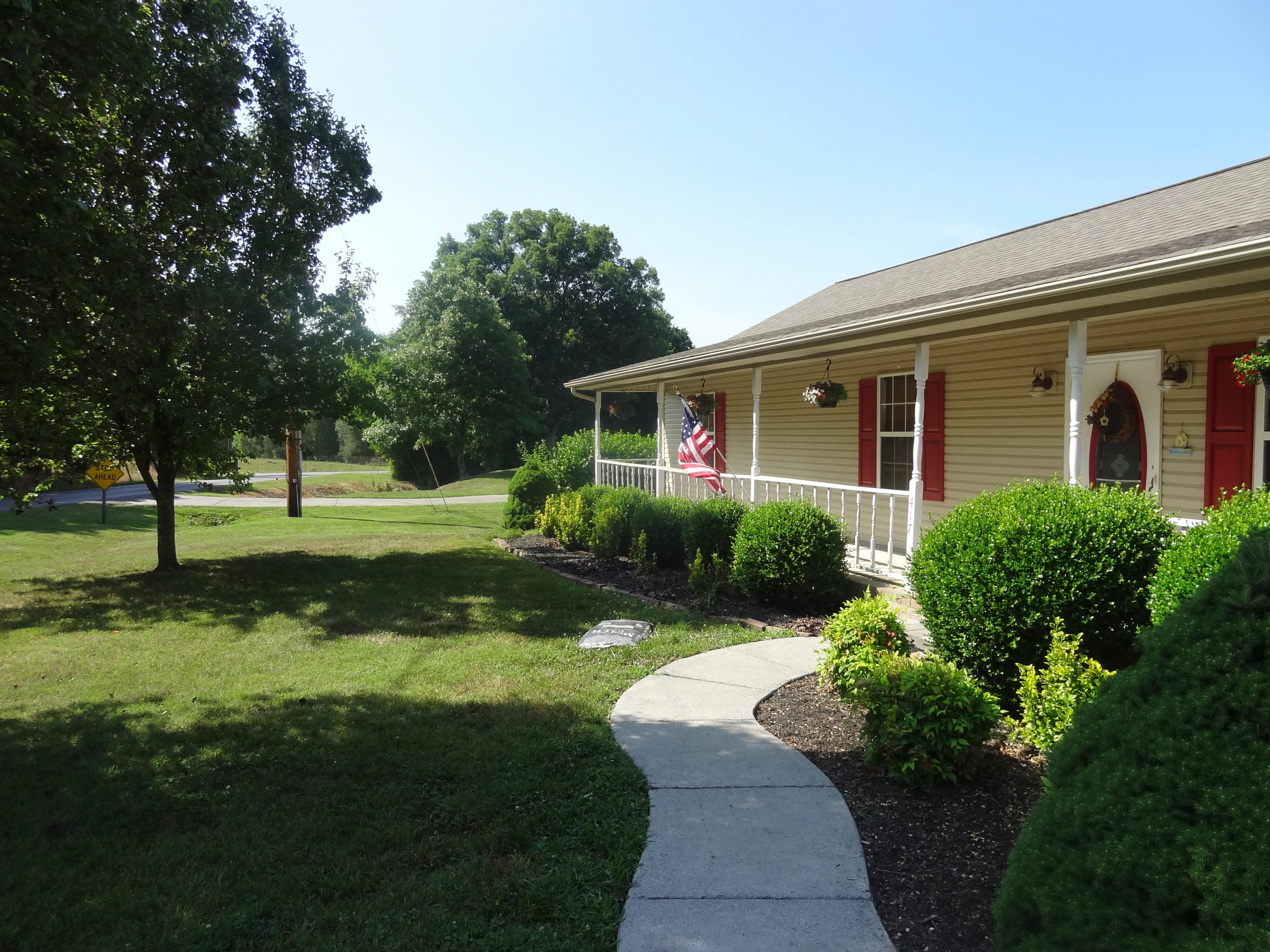 417 Coile Road Jefferson City, TN 37760 - Photo 23 of 29 Entrance to home