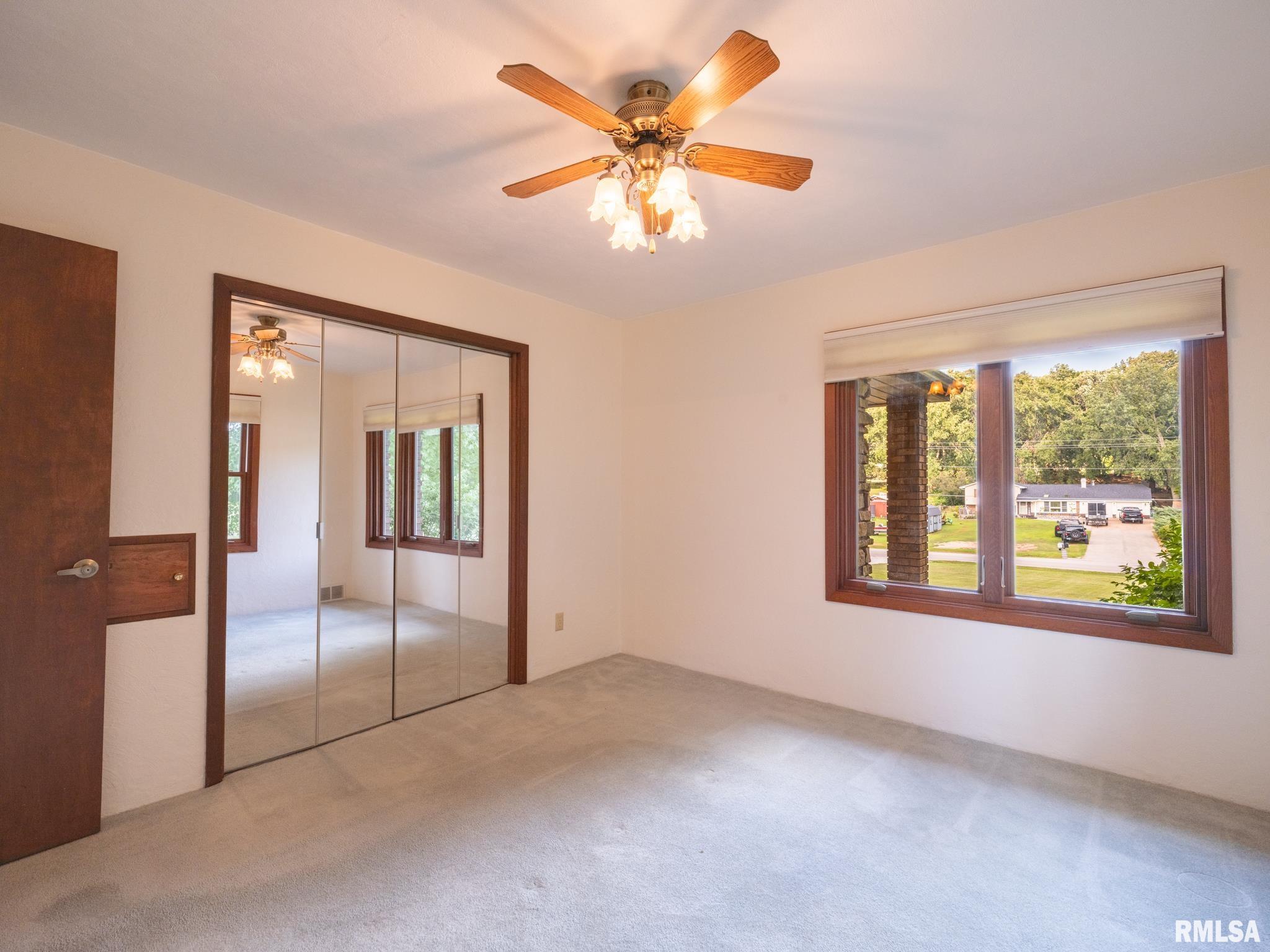 1105 Upper Spring Bay Road East Peoria, IL 61611 - Photo 50 of 100 Gallery Image 50