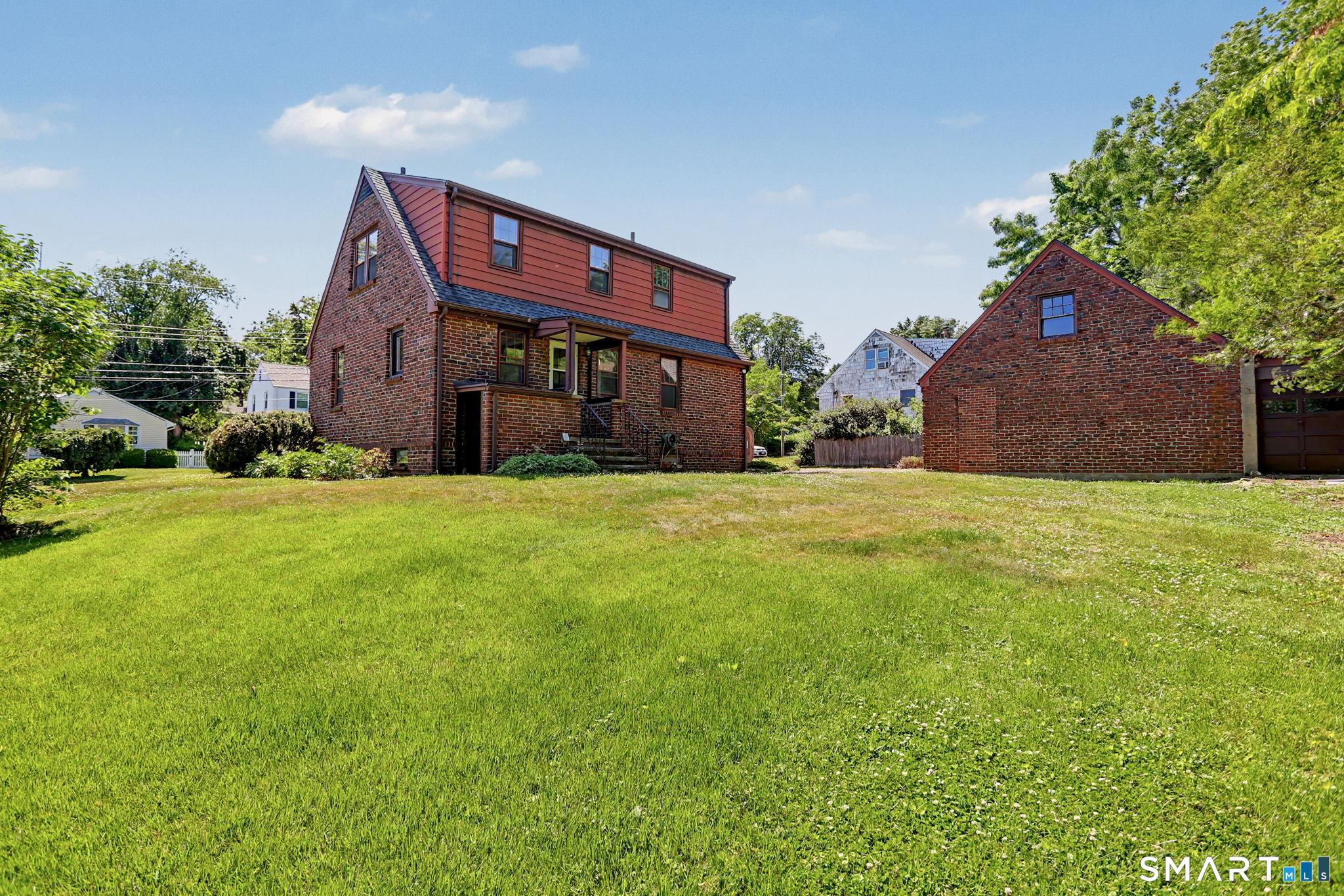 312 Bennett Street Fairfield, CT 06825 - Photo 36 of 40
