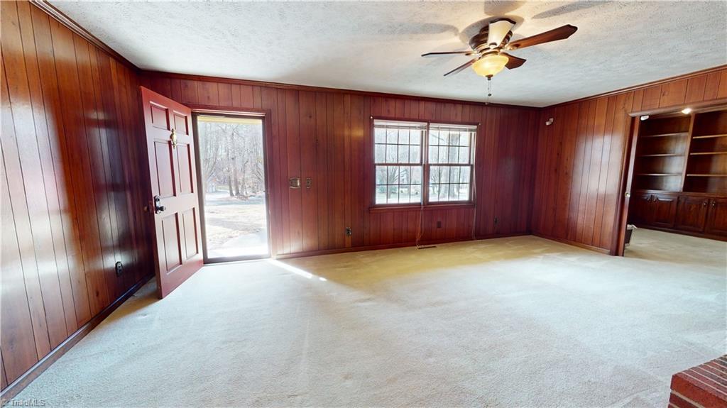 171 Ridgewood Drive Mount Airy, NC 27030 - Photo 13 of 43