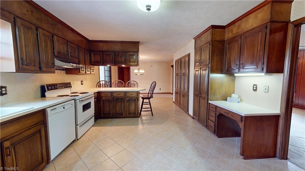 171 Ridgewood Drive Mount Airy, NC 27030 - Photo 16 of 43