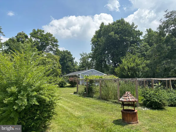 $345,500 | 746 Bifrost Way, Linden, VA 22642