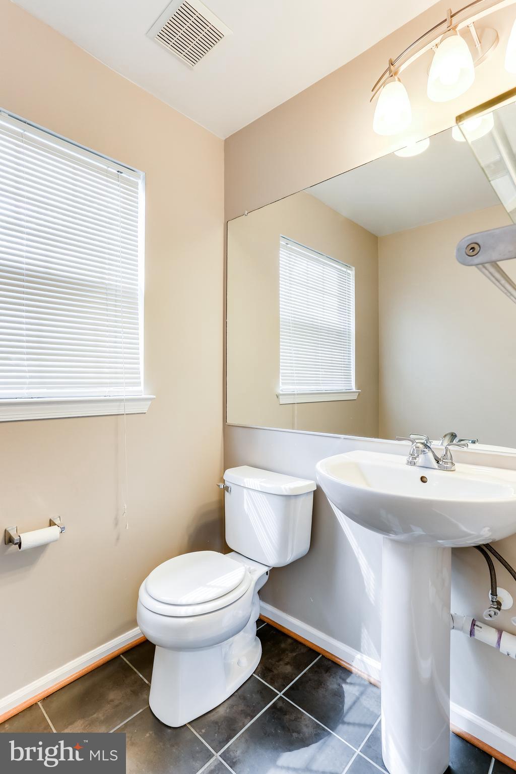 6260 Martin Road Columbia, MD 21044 - Photo 12 of 34 Half Bathroom