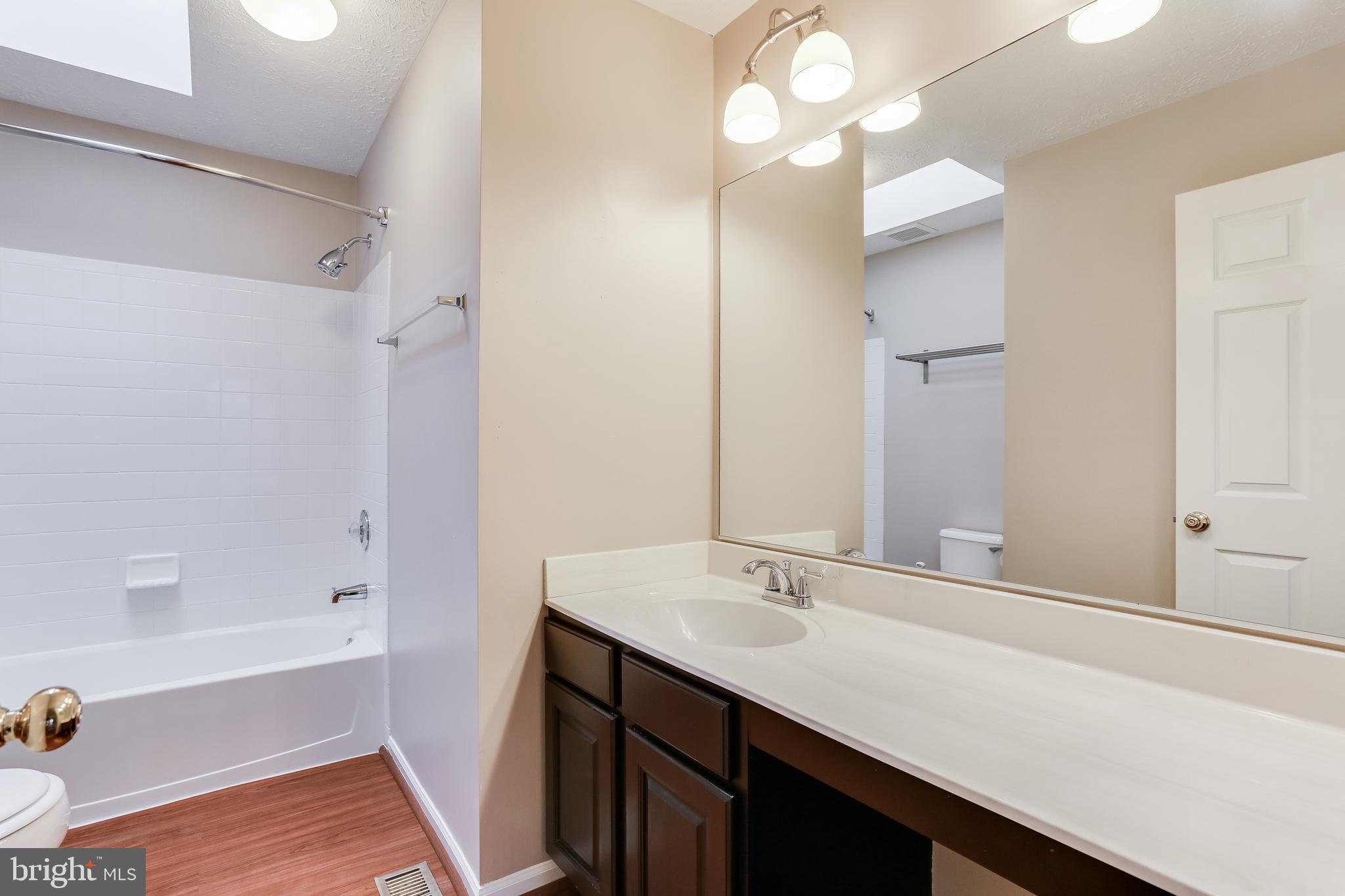 6260 Martin Road Columbia, MD 21044 - Photo 23 of 34 Full Hall Bath