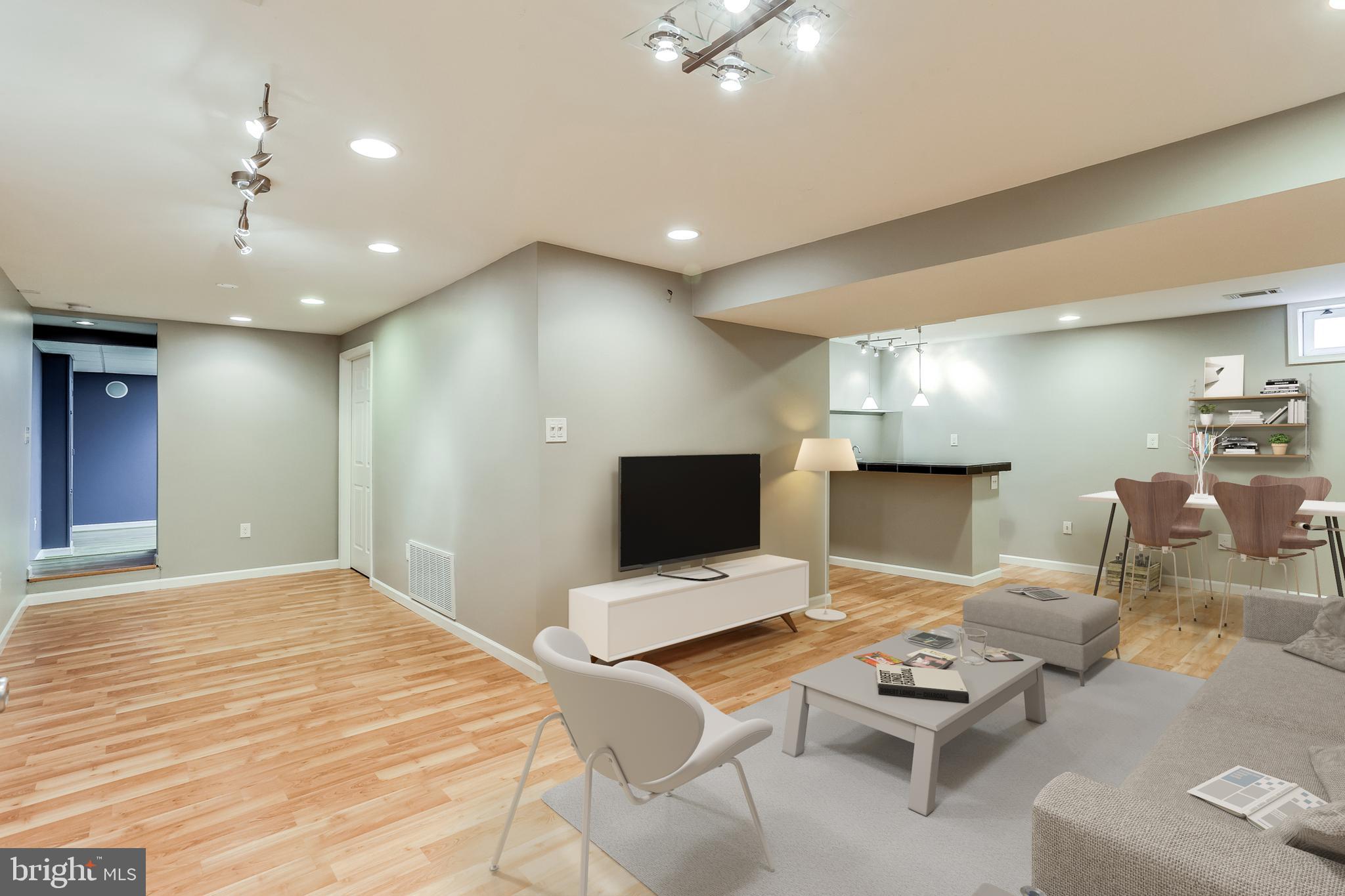 6260 Martin Road Columbia, MD 21044 - Photo 25 of 34 Recreation Room - Photo has been virtually staged.