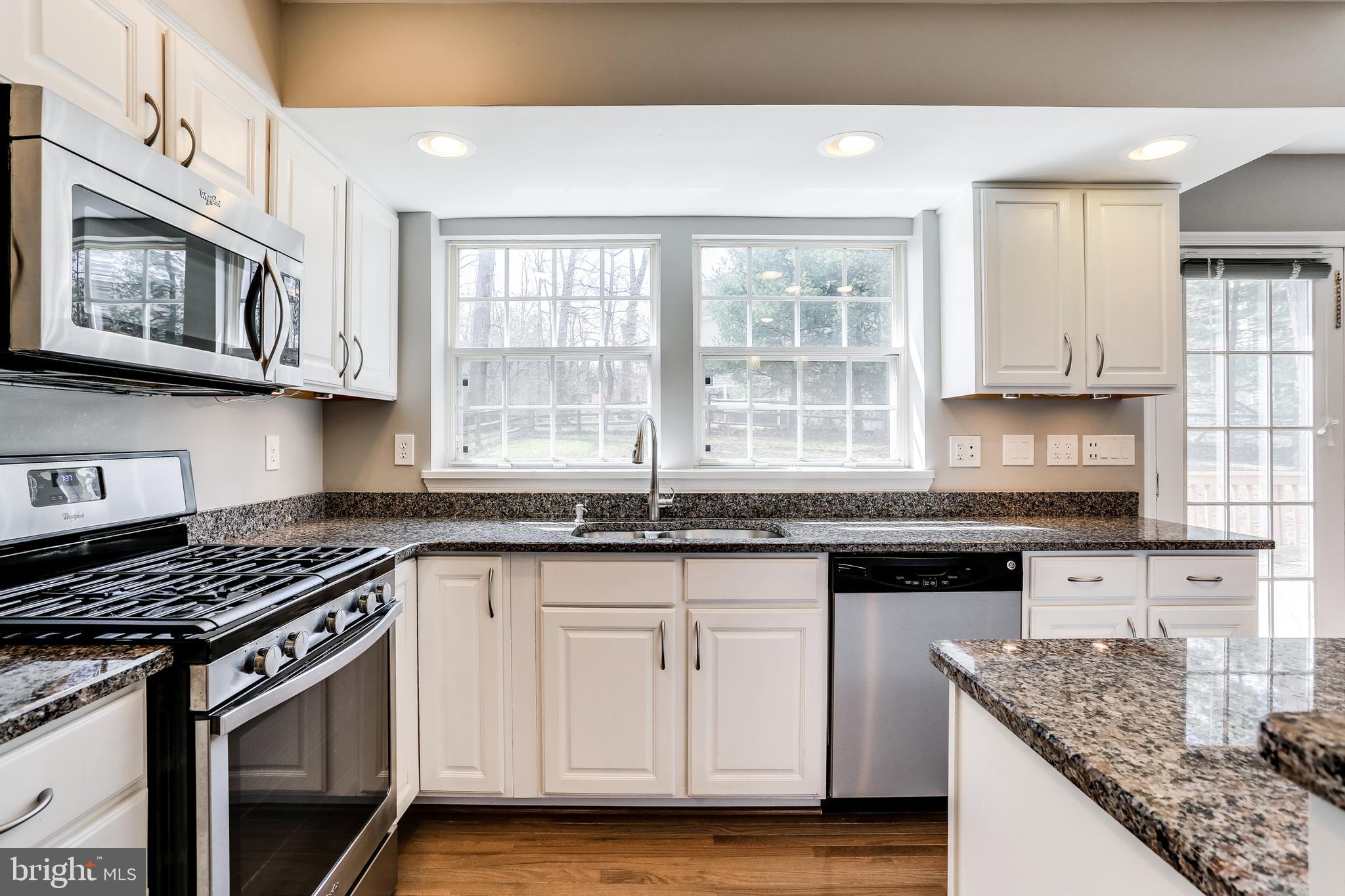 6260 Martin Road Columbia, MD 21044 - Photo 8 of 34 Kitchen with Updated Stainless Steel Appliances