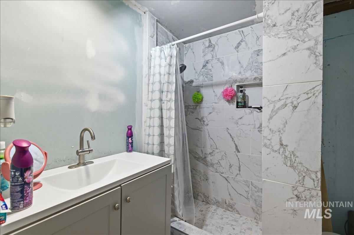 27633 Farmway Road Caldwell, ID 83607 - Photo 16 of 35