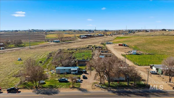 $550,000 | 27633 Farmway Road, Caldwell, ID 83607