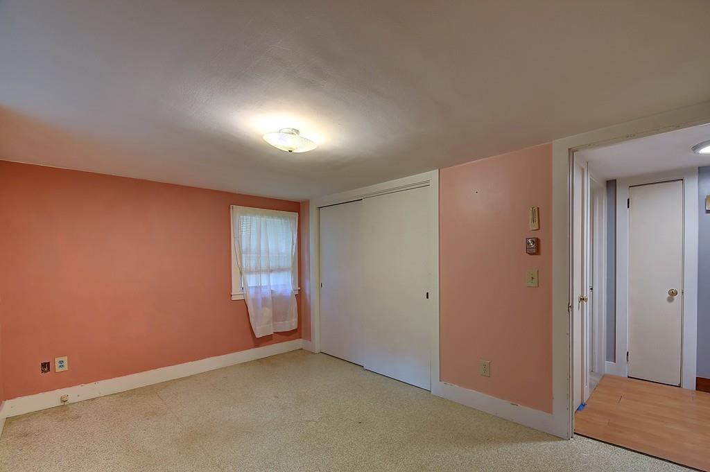 96 Shepard Road Sturbridge, MA 01566 - Photo 26 of 28 an empty room with windows and closet