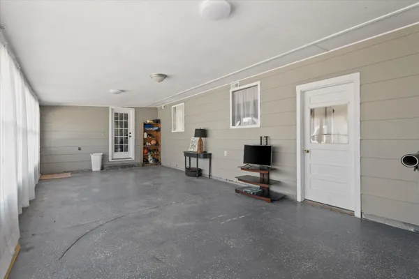 $260,000 | 603 3rd Street, Plains, TX 79355