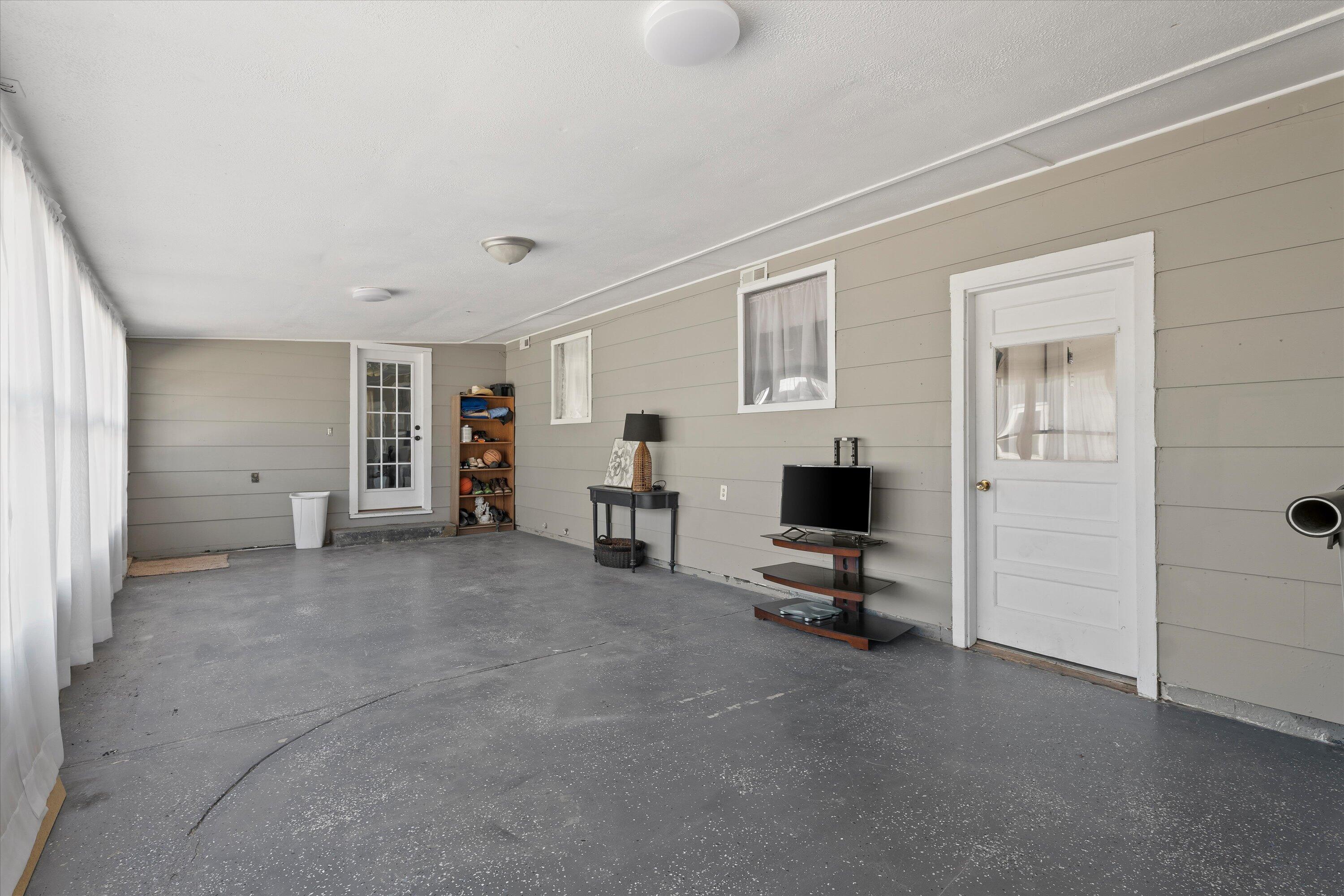 603 3rd Street Plains, TX 79355 - Photo 5 of 34 27-603 3rd St