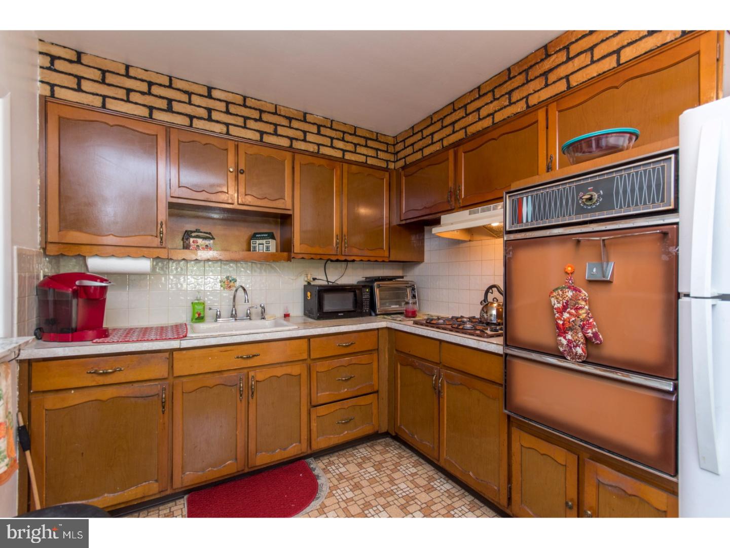 3510 Teton Road Philadelphia, PA 19154 - Photo 7 of 24 Kitchen