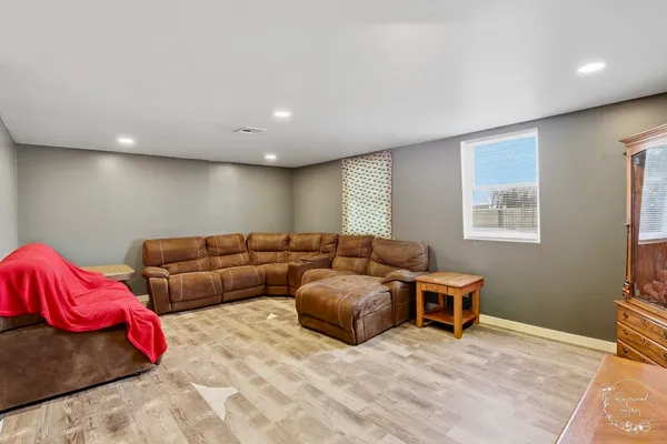 $259,900 | 335 North 9250e Road, Momence, IL 60954