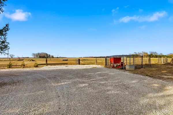 $259,900 | 335 North 9250e Road, Momence, IL 60954