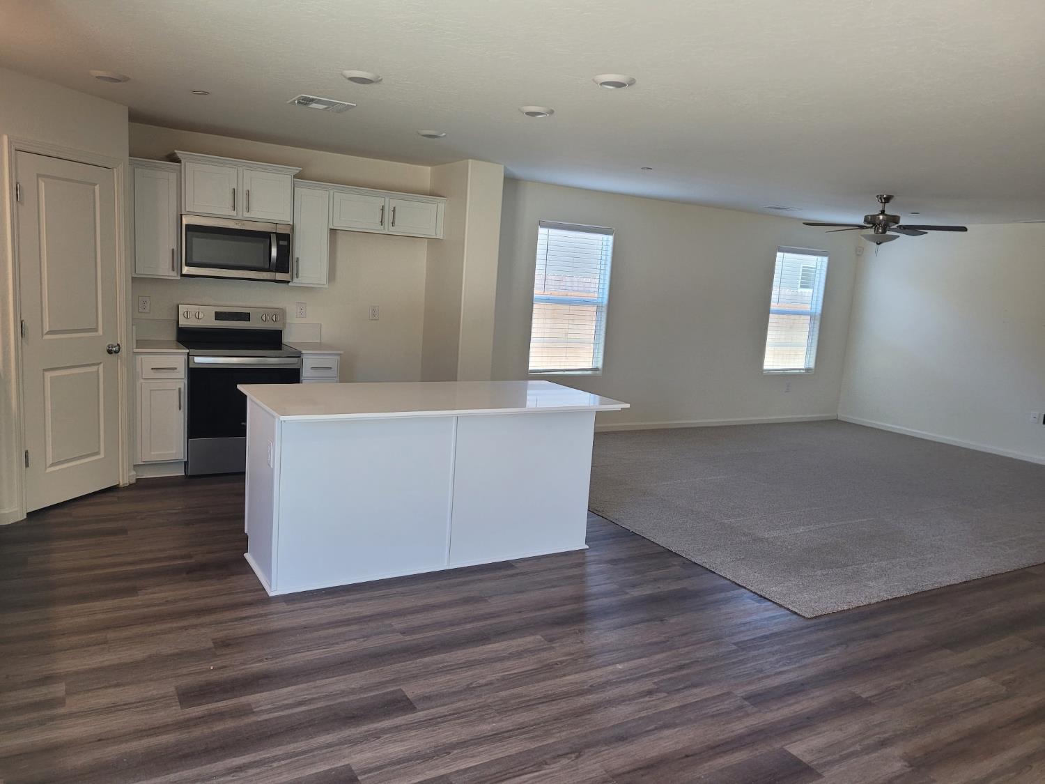 2012 Richard Avenue Sanger, CA 93657 - Photo 2 of 18
