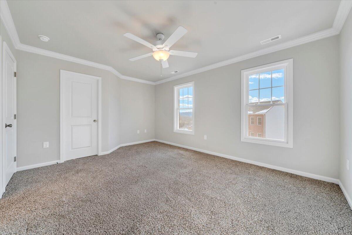 3728 Crescent Ridge Drive Southwest Roanoke, VA 24015 - Photo 11 of 25 12. Primary