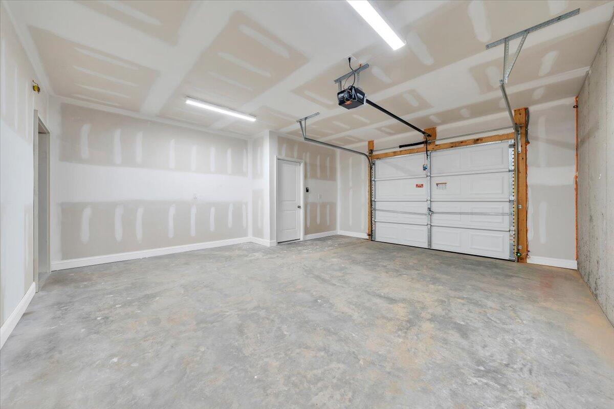 3728 Crescent Ridge Drive Southwest Roanoke, VA 24015 - Photo 19 of 25 20. Garage