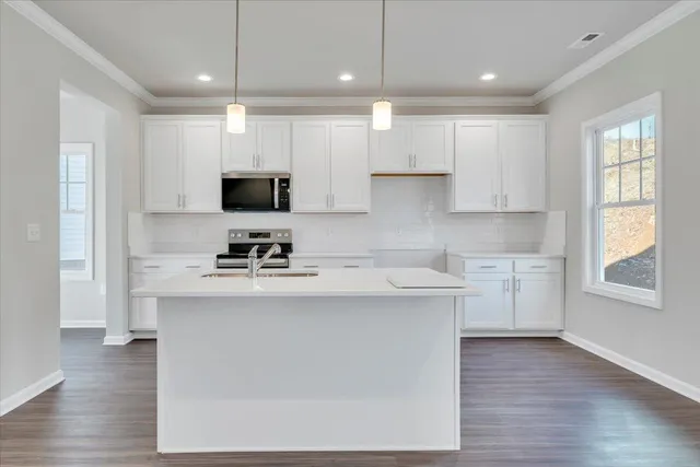 $319,950 | 3728 Crescent Ridge Drive Southwest, Roanoke, VA 24015