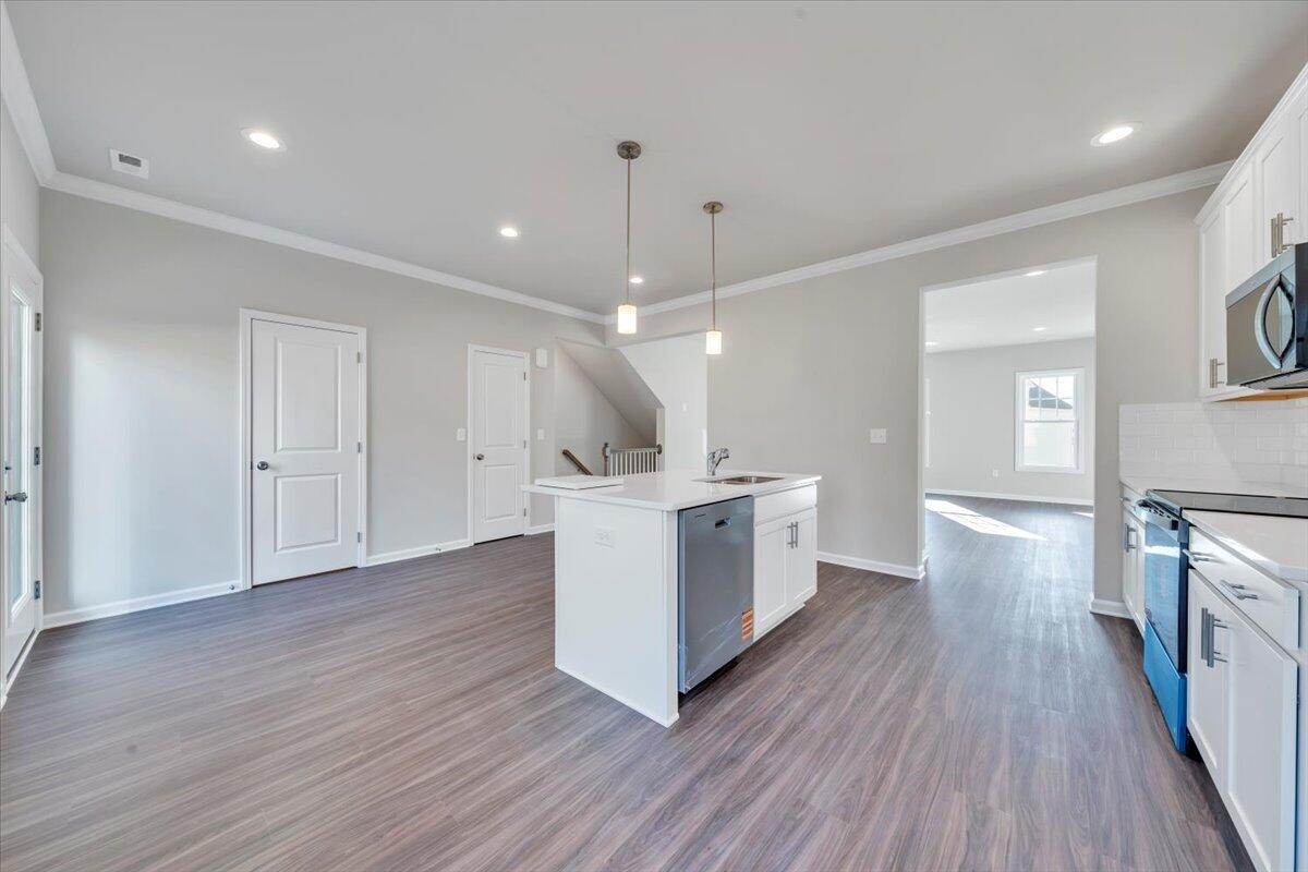 3728 Crescent Ridge Drive Southwest Roanoke, VA 24015 - Photo 10 of 25 11. Dining