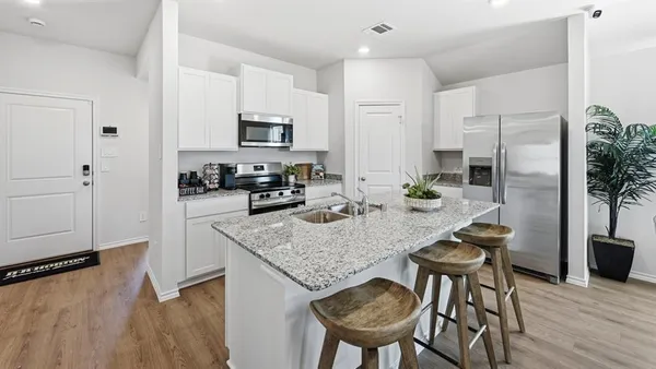 $276,490 | 3013 Hidden Vly Drive, Lindale, TX 75771