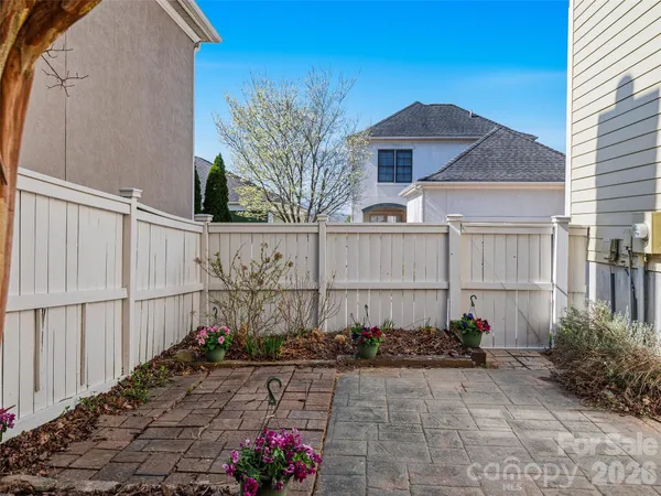 $750,000 | 101 White Ash Drive East, Asheville, NC 28803