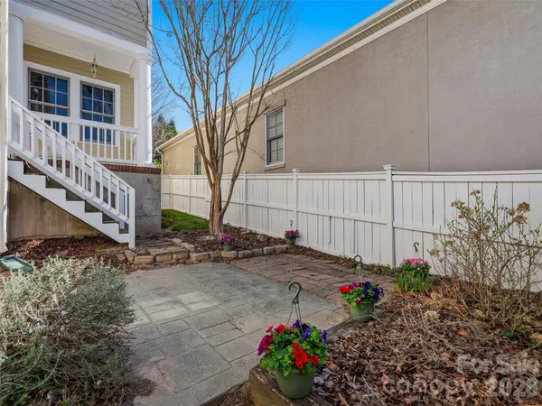 $750,000 | 101 White Ash Drive East, Asheville, NC 28803