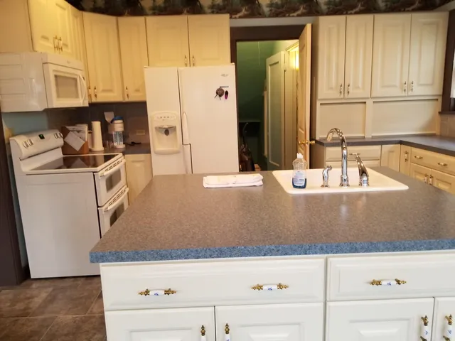 $144,750 | 319 North Myrtle Street, Eureka, KS 67045