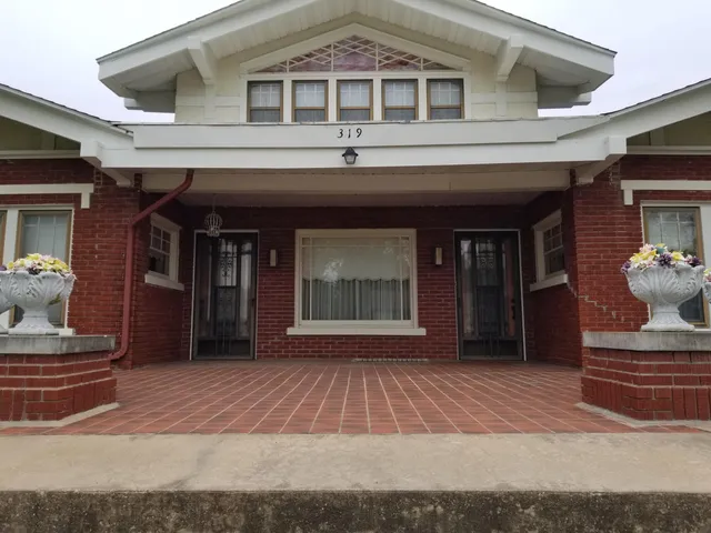 $144,750 | 319 North Myrtle Street, Eureka, KS 67045