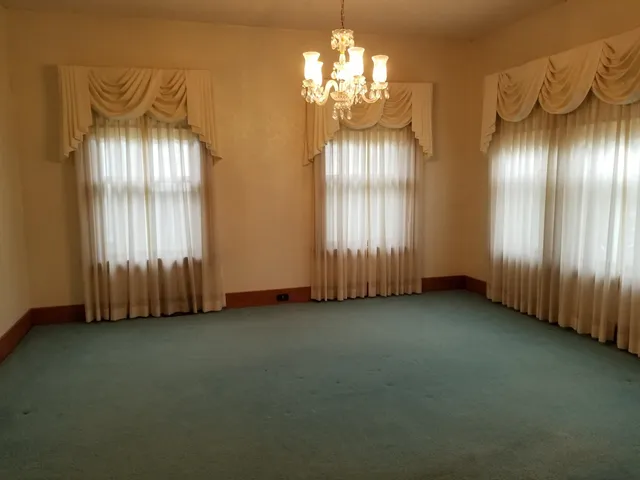 $144,750 | 319 North Myrtle Street, Eureka, KS 67045