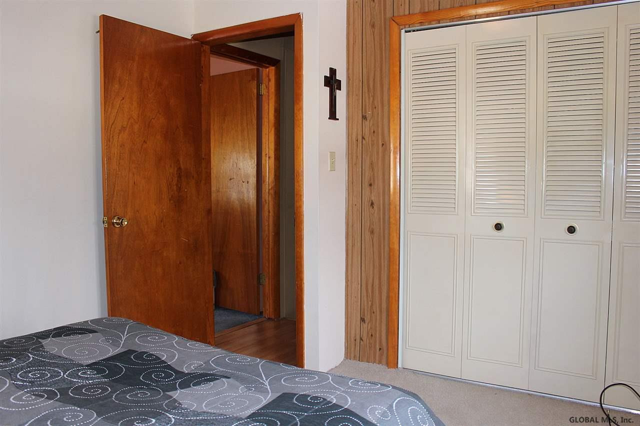 245 Phillips Road Rotterdam, NY 12306 - Photo 14 of 25 Photo 14