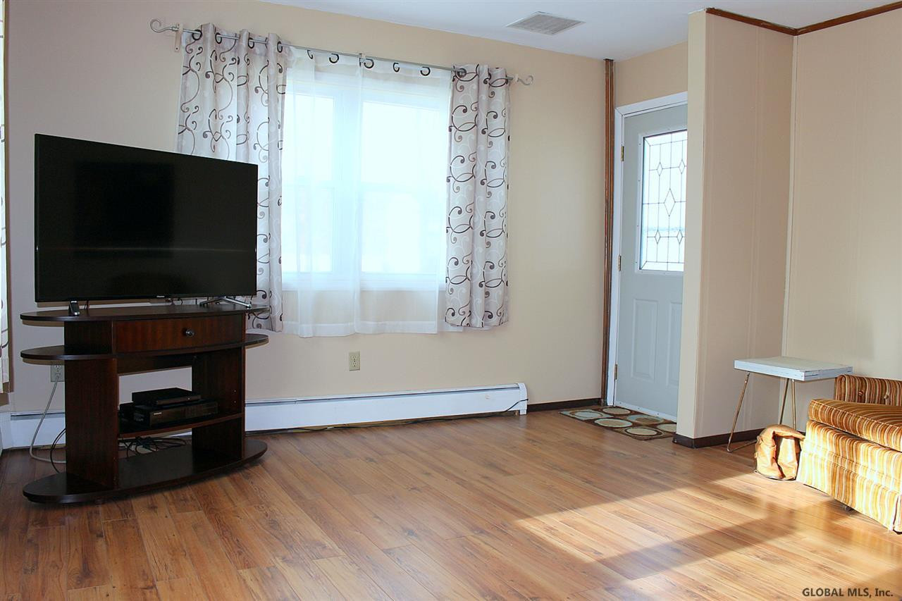 245 Phillips Road Rotterdam, NY 12306 - Photo 3 of 25 Photo 3