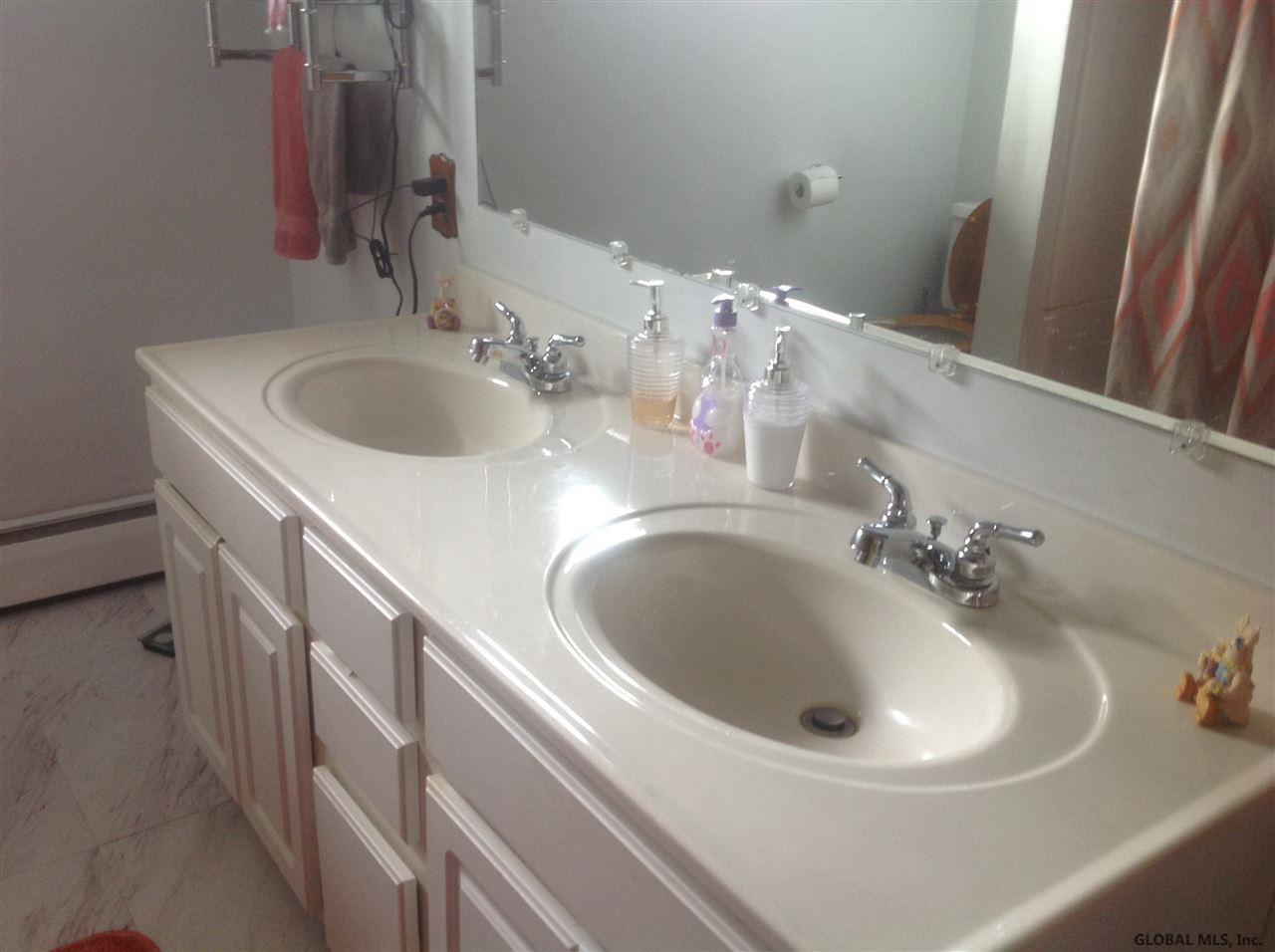 245 Phillips Road Rotterdam, NY 12306 - Photo 10 of 25 Photo 10