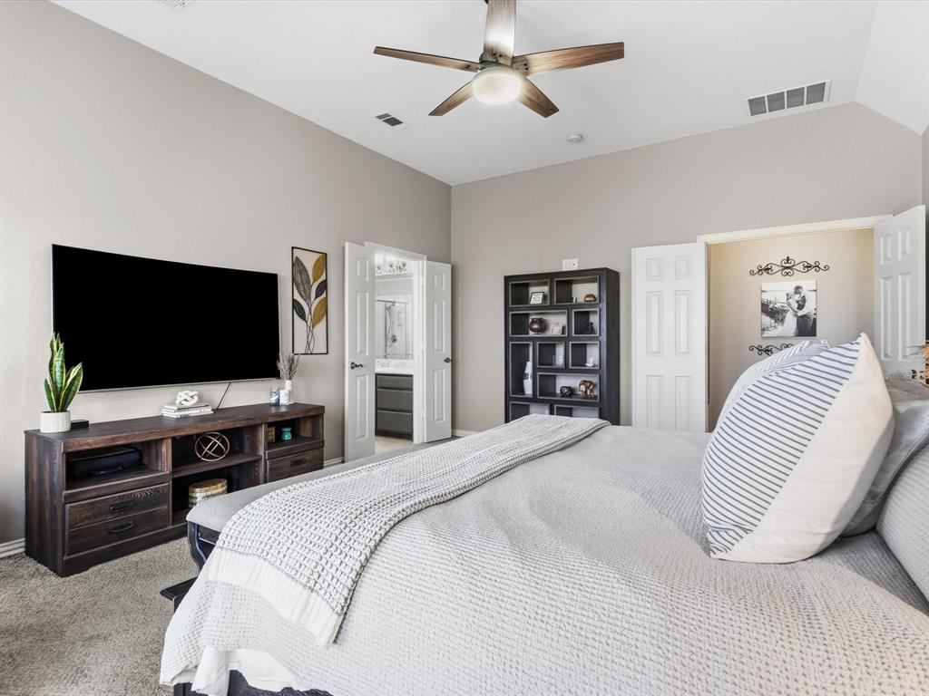 700 Lonesome Trail Haslet, TX 76052 - Photo 17 of 37