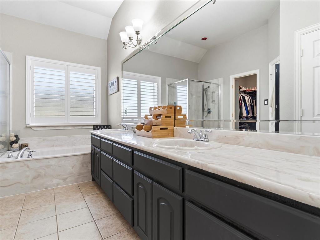 700 Lonesome Trail Haslet, TX 76052 - Photo 18 of 37