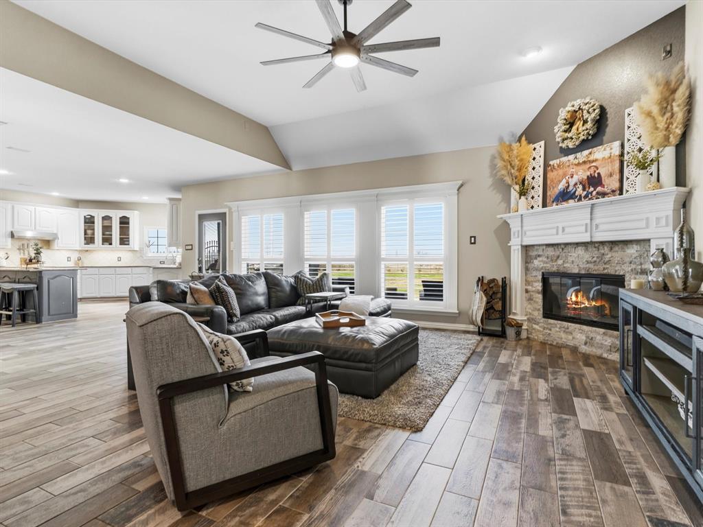 700 Lonesome Trail Haslet, TX 76052 - Photo 7 of 37