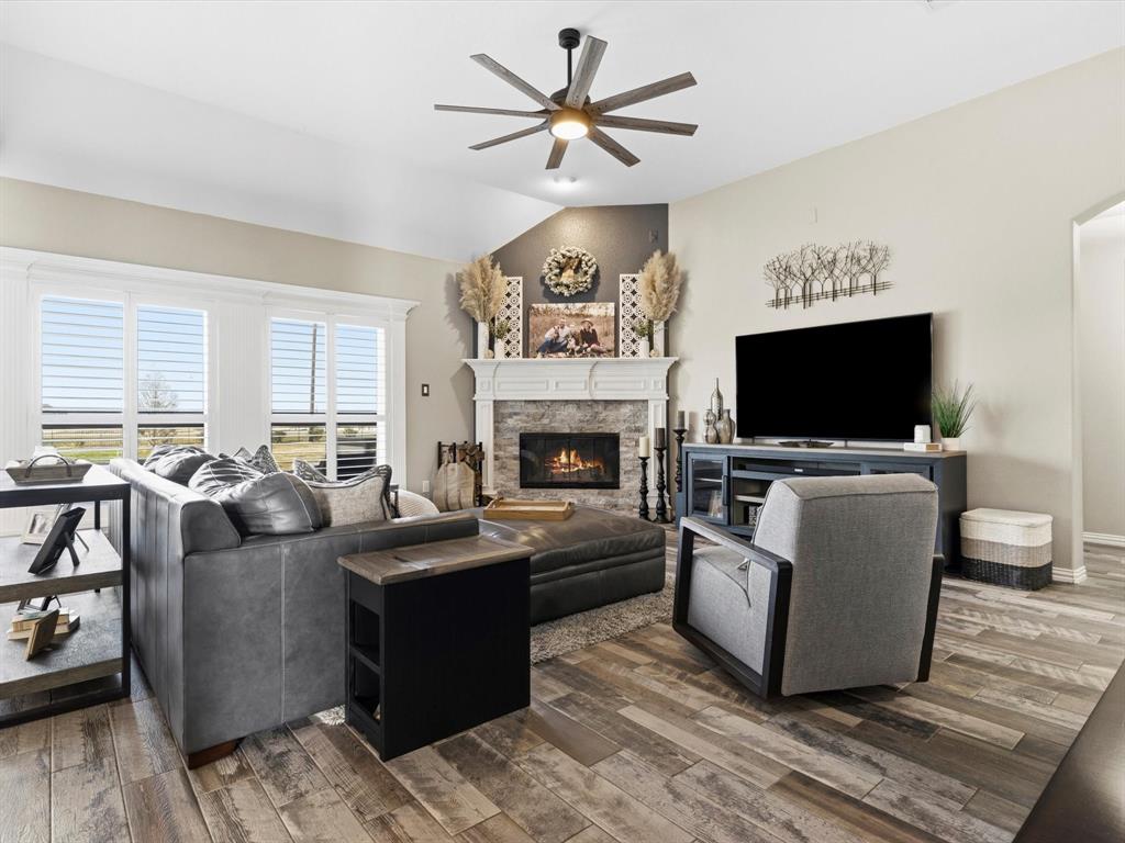 700 Lonesome Trail Haslet, TX 76052 - Photo 8 of 37