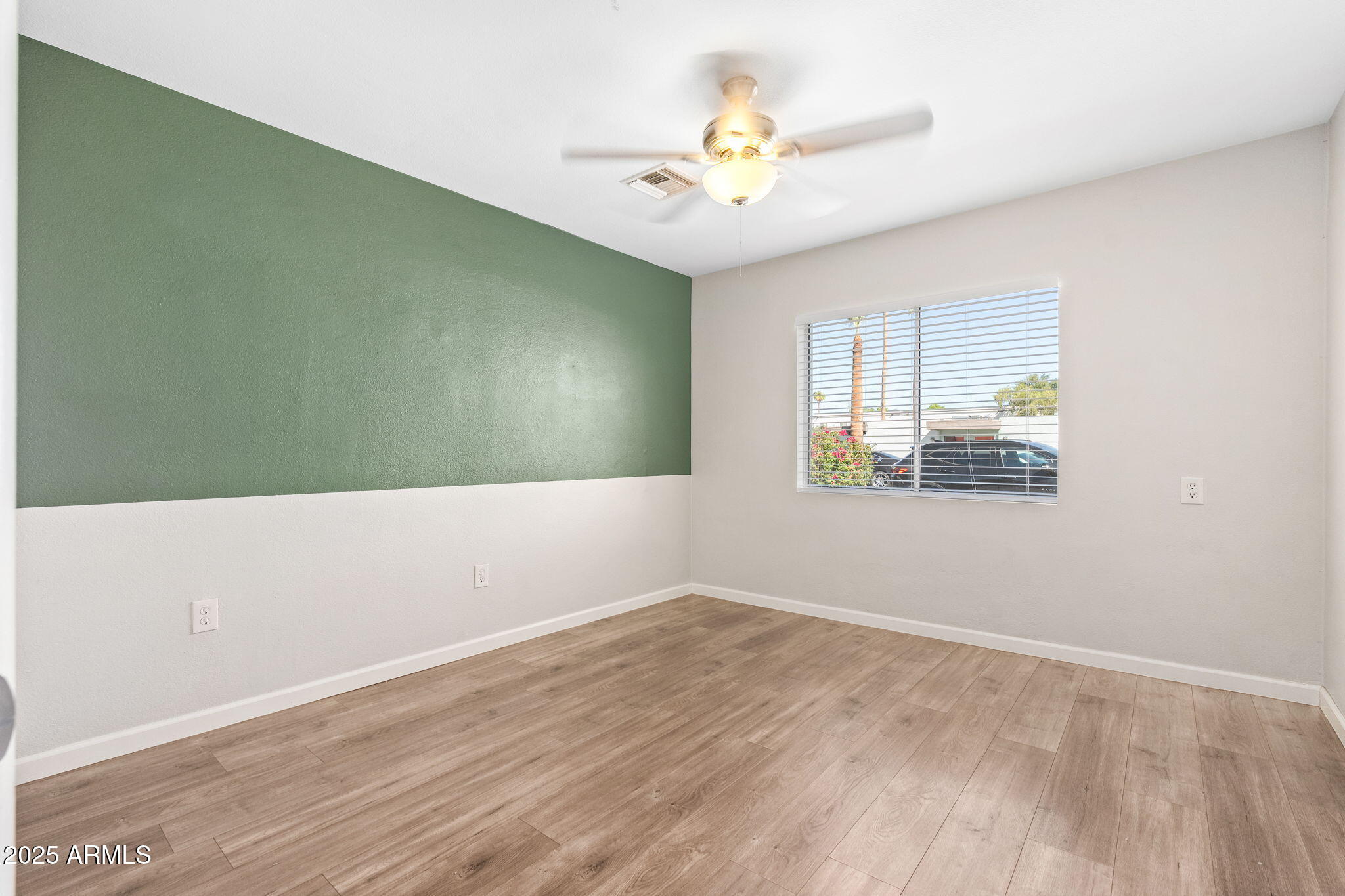 913 West Highland Avenue Phoenix, AZ 85013 - Photo 7 of 25 913 W Highland Avenue