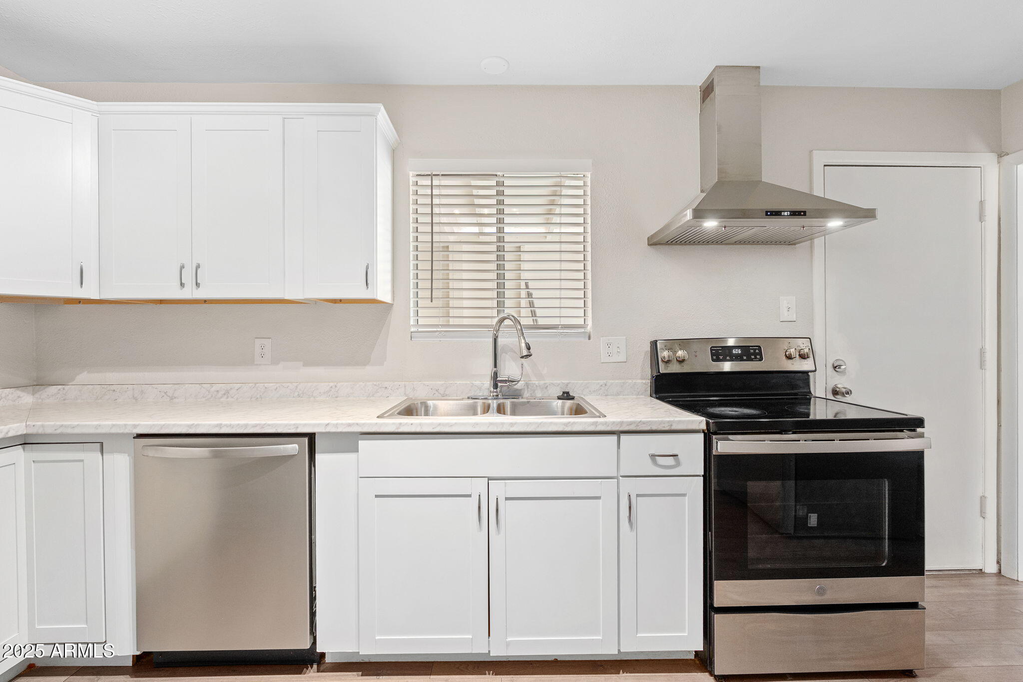 913 West Highland Avenue Phoenix, AZ 85013 - Photo 10 of 25 913 W Highland Avenue