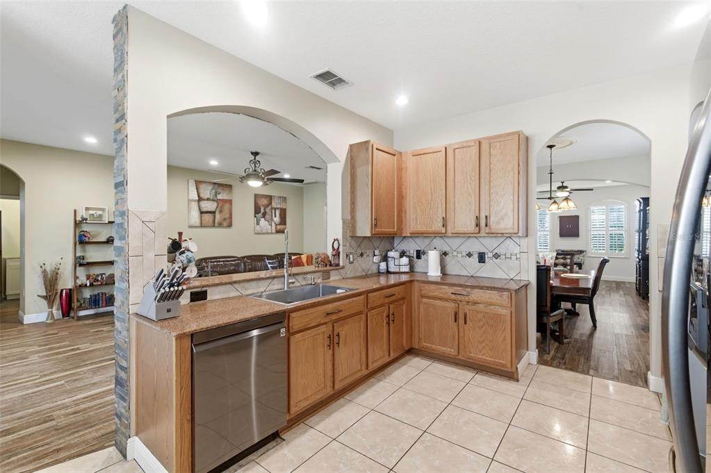 8131 Lucidul Court Trinity, FL 34655 - Photo 21 of 73