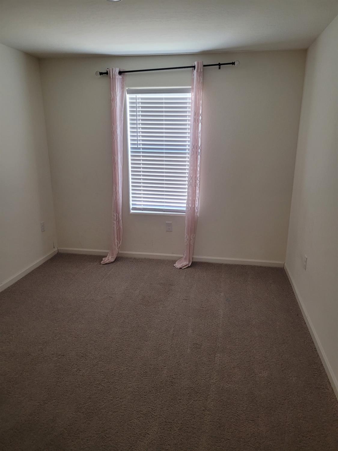 2012 Richard Avenue Sanger, CA 93657 - Photo 12 of 18
