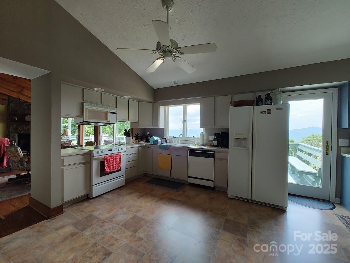 545 Summit Road Tryon, NC 28782 - Photo 6 of 26 Gallery Image 6