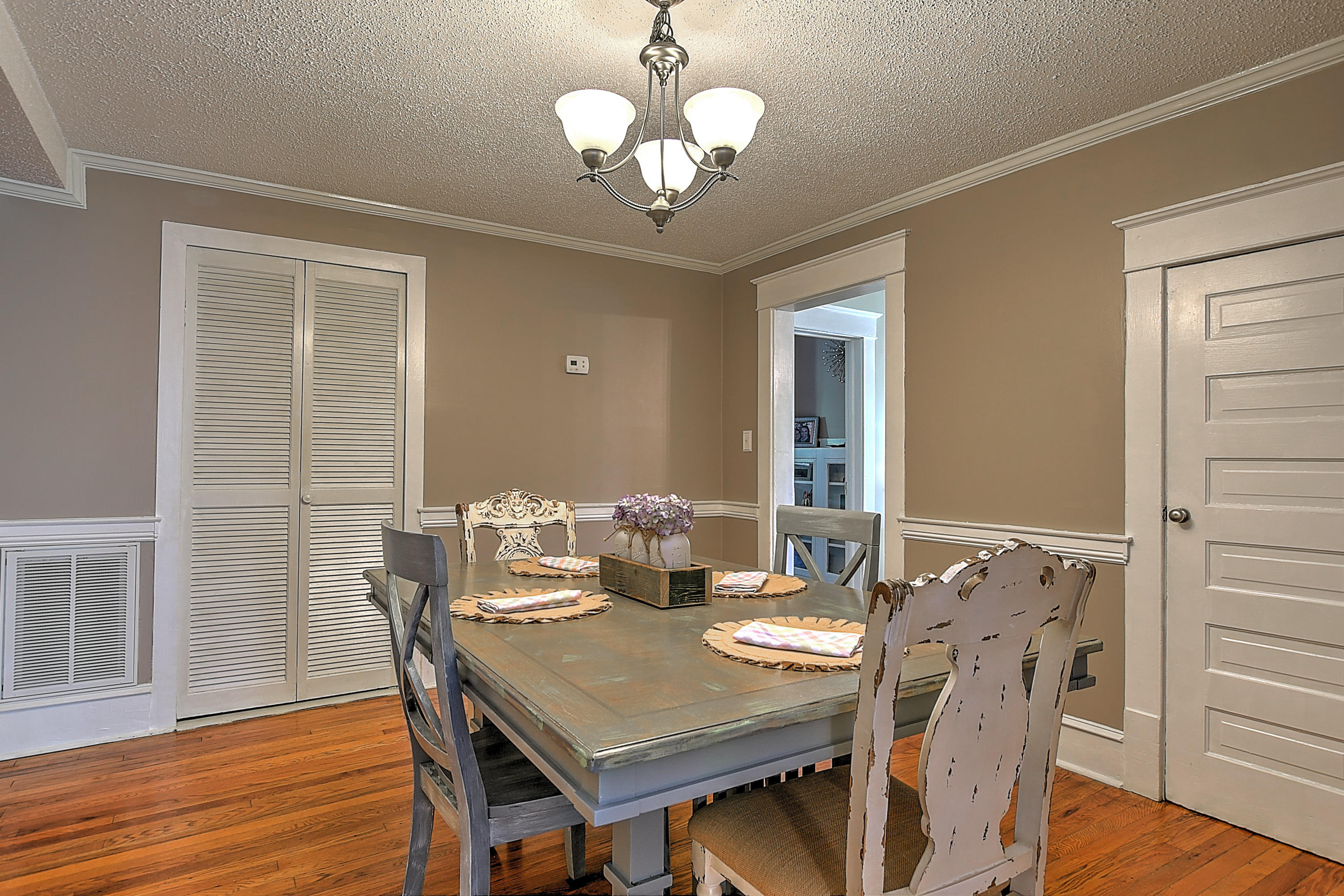 2111 Indian Ridge Road Johnson City, TN 37604 - Photo 8 of 23 7