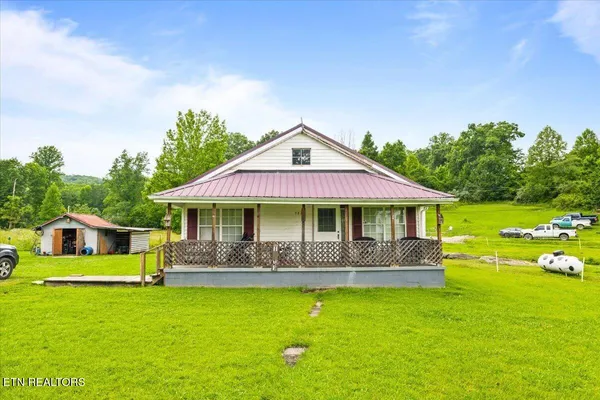 $125,000 | 982 Little White Oak Road, Duff, TN 37729