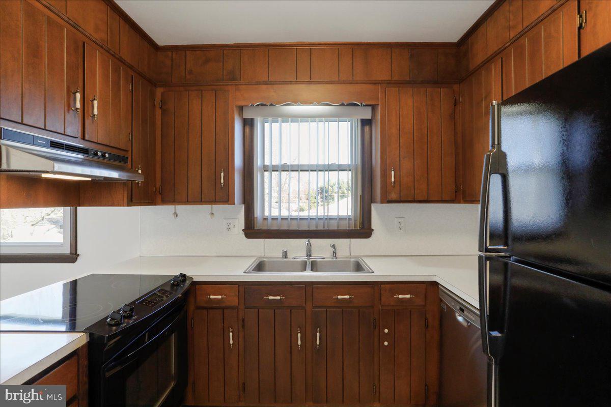 11910 Beavervale Road Smithsburg, MD 21783 - Photo 9 of 27 Kitchen
