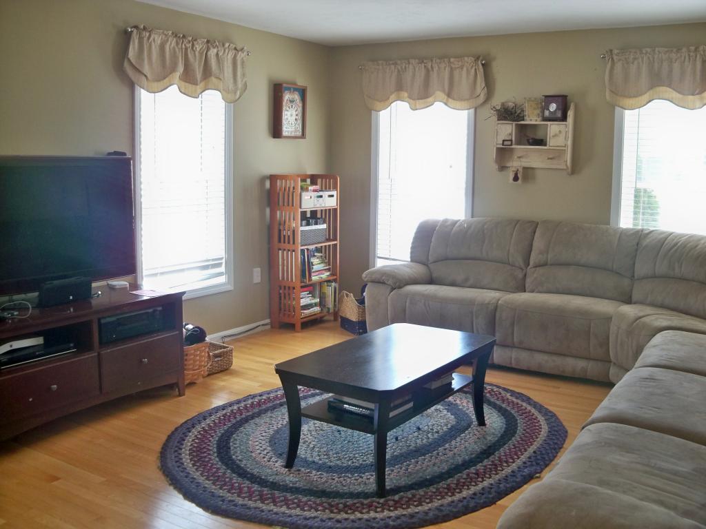 47 Ledge Road Pelham, NH 03076 - Photo 12 of 36