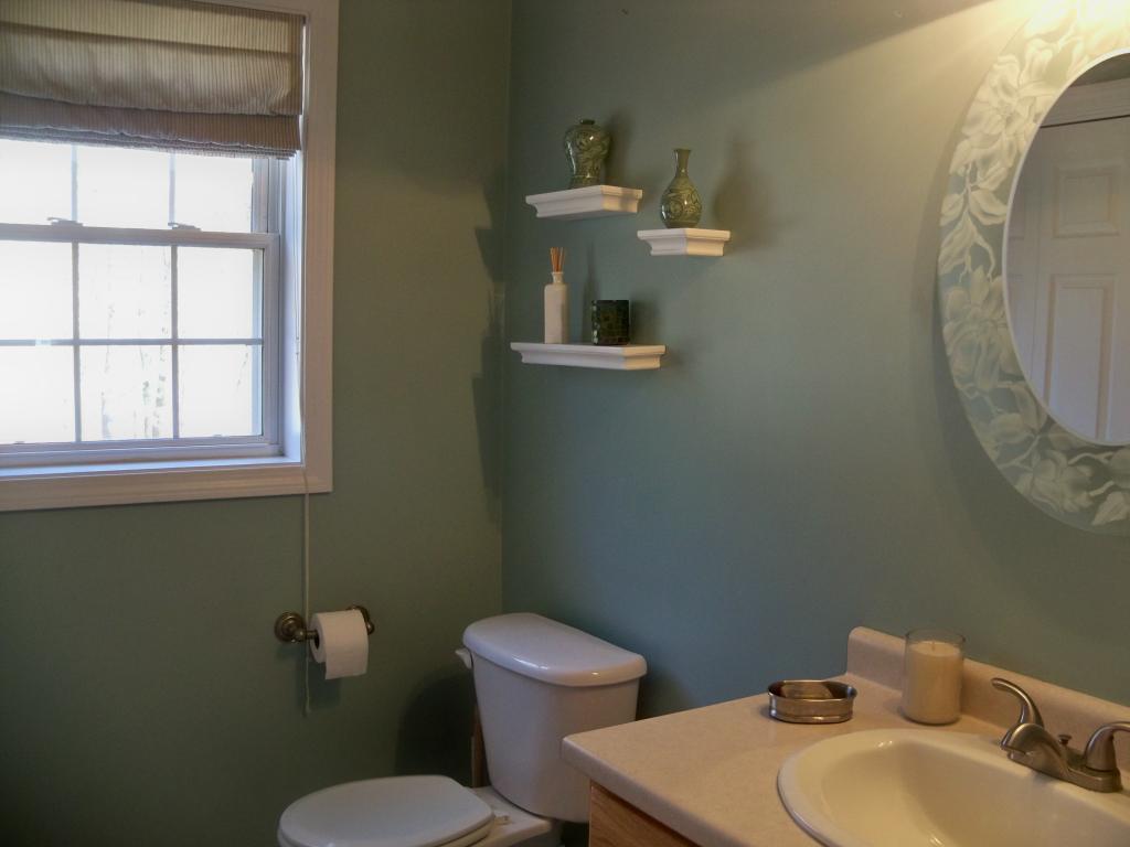 47 Ledge Road Pelham, NH 03076 - Photo 17 of 36