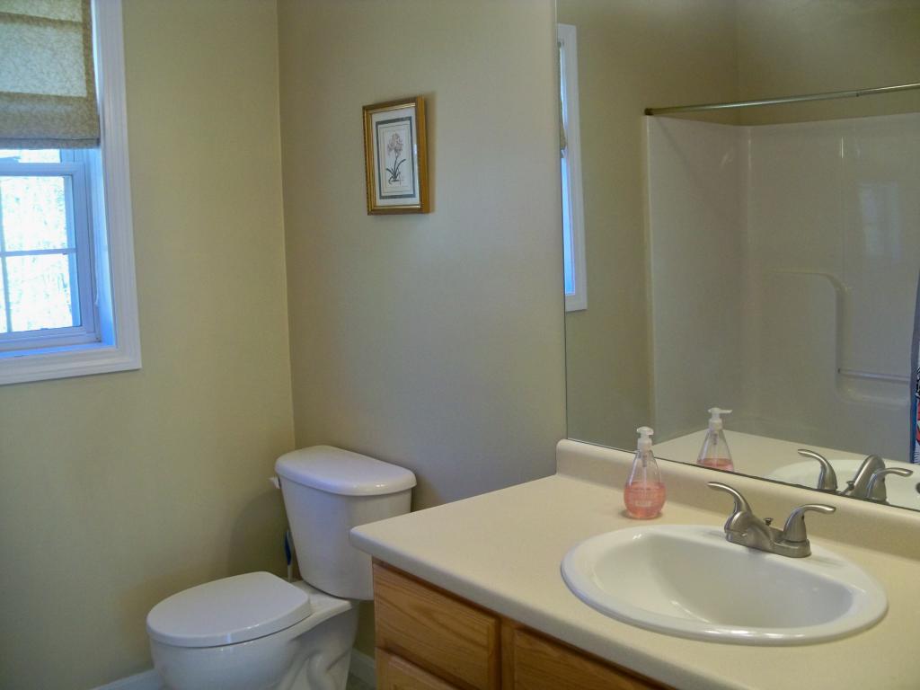 47 Ledge Road Pelham, NH 03076 - Photo 28 of 36