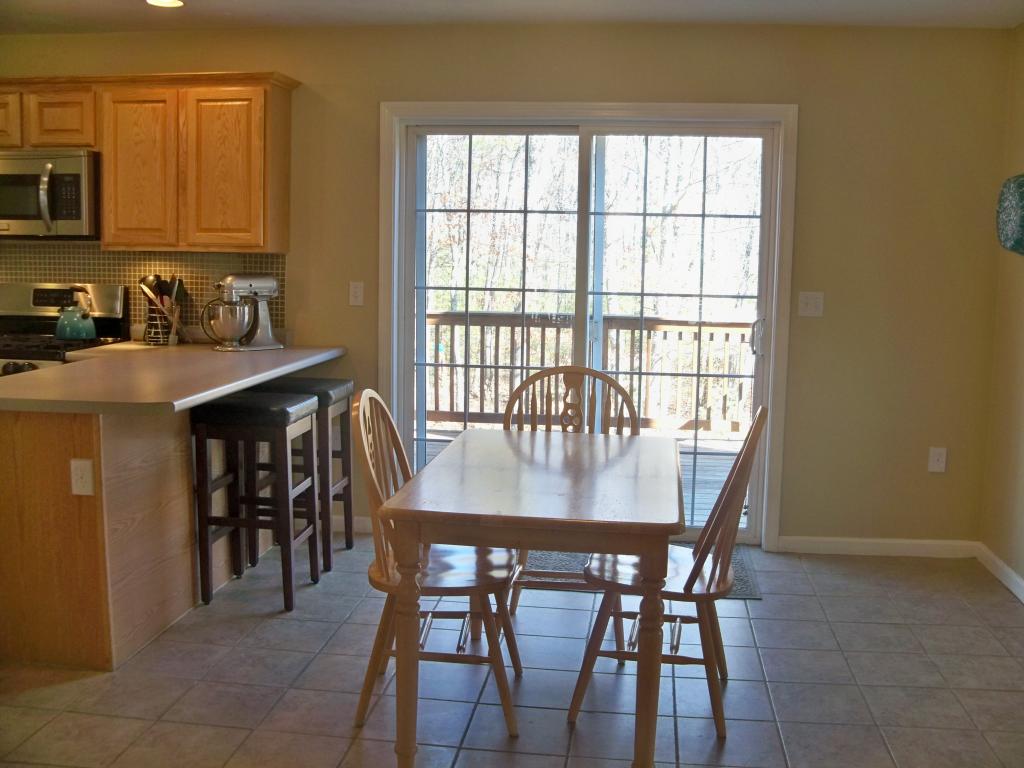 47 Ledge Road Pelham, NH 03076 - Photo 7 of 36