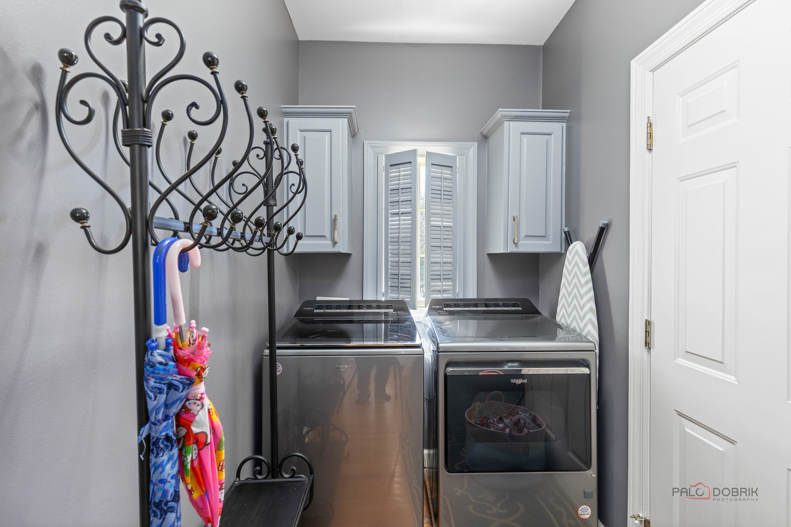 406 Kenmare Drive Burr Ridge, IL 60527 - Photo 14 of 27 a kitchen with stainless steel appliances granite countertop a refrigerator and a stove